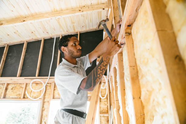 Best Fiberglass Insulation  in North Bellport, NY